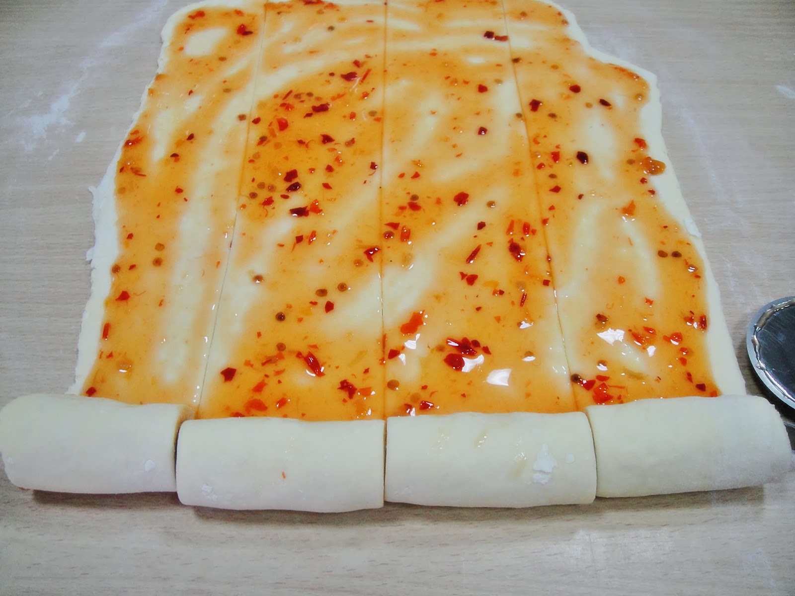 Maryam's Culinary Wonders 585. Thai Sweet Chili Sausage Rolls