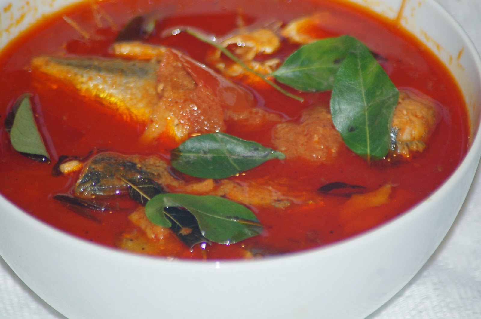Aji's World Ayala Curry/ Kerala Style Mackerel curry (Ayala mulakittathu)