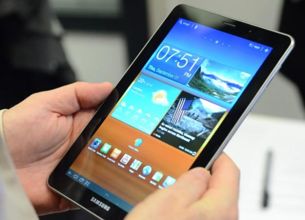 Samsung To Delay The Galaxy Tab 7.7 Android 4.1.2 Jelly Bean Update