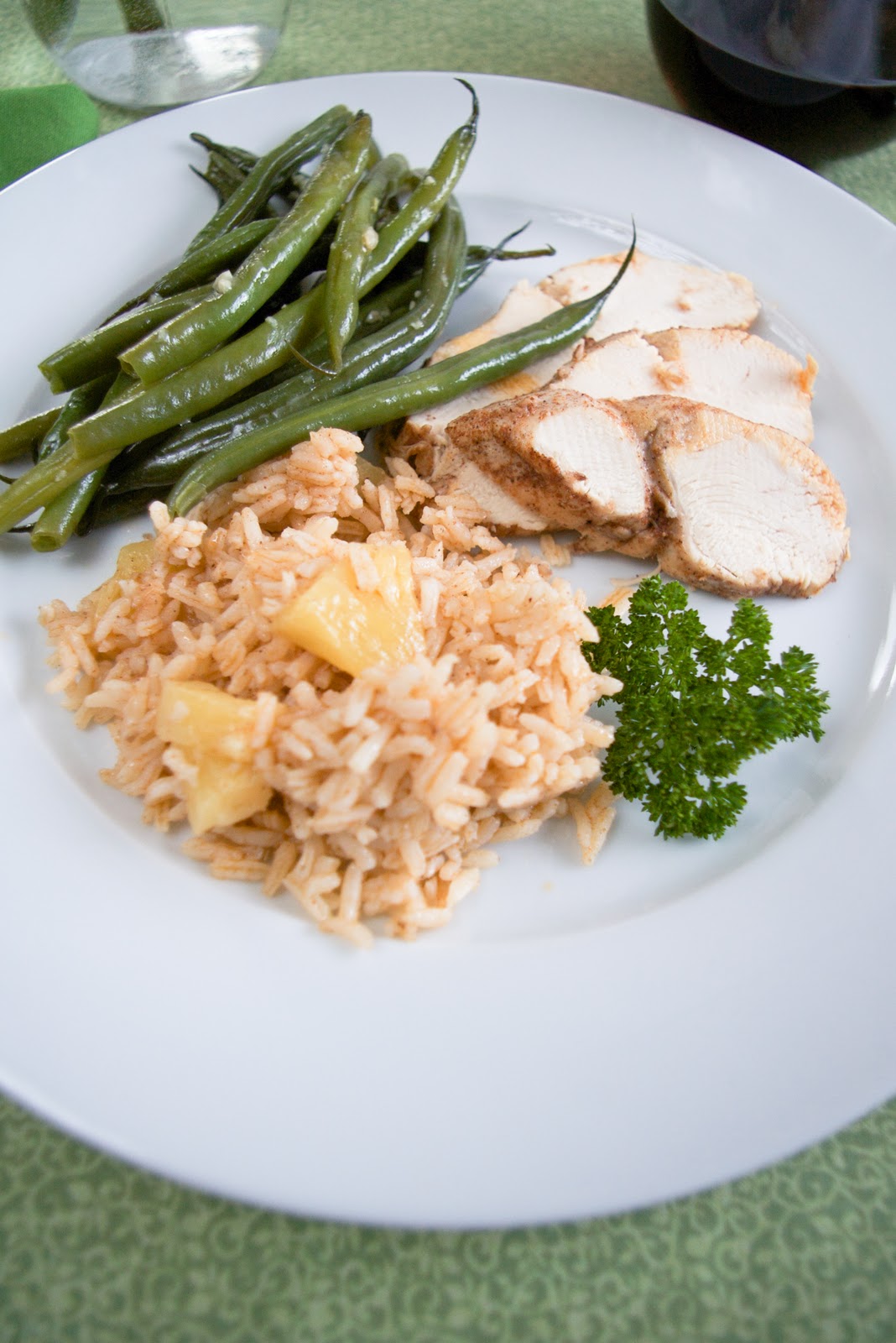 FoodWise Nutrition Caribbean Baked Chicken with Pineapple Pilaf