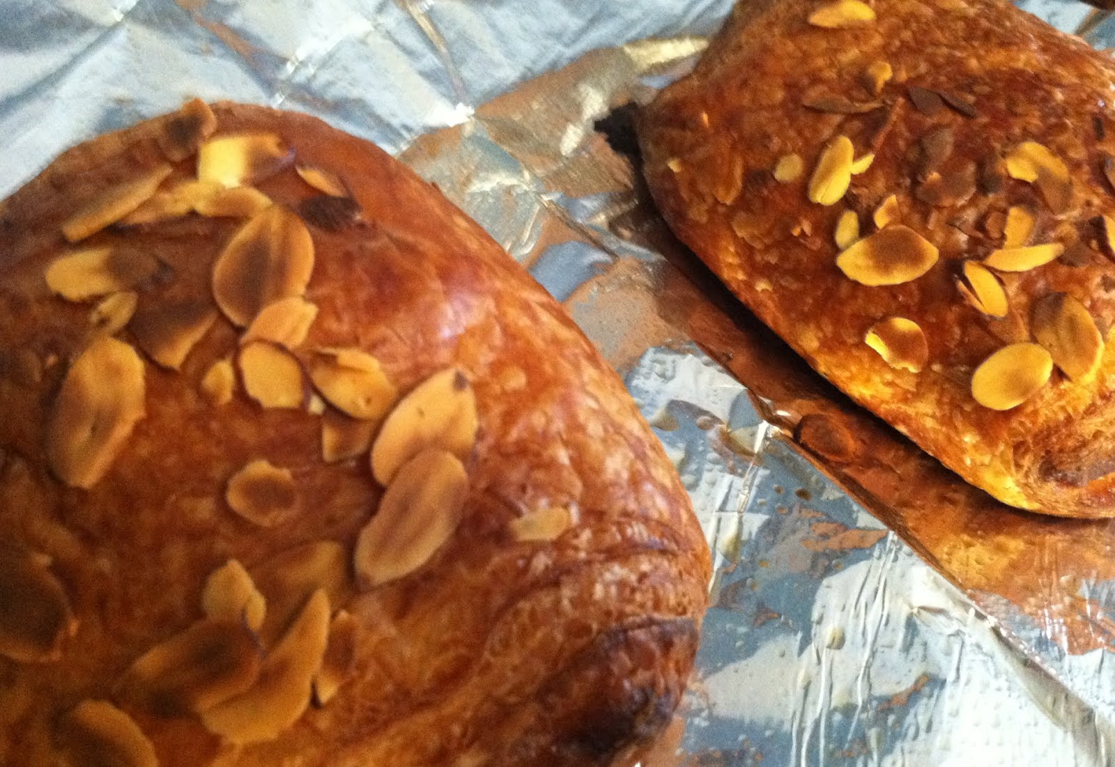 What's Good at Trader Joe's?: Trader Joe's Almond Croissants