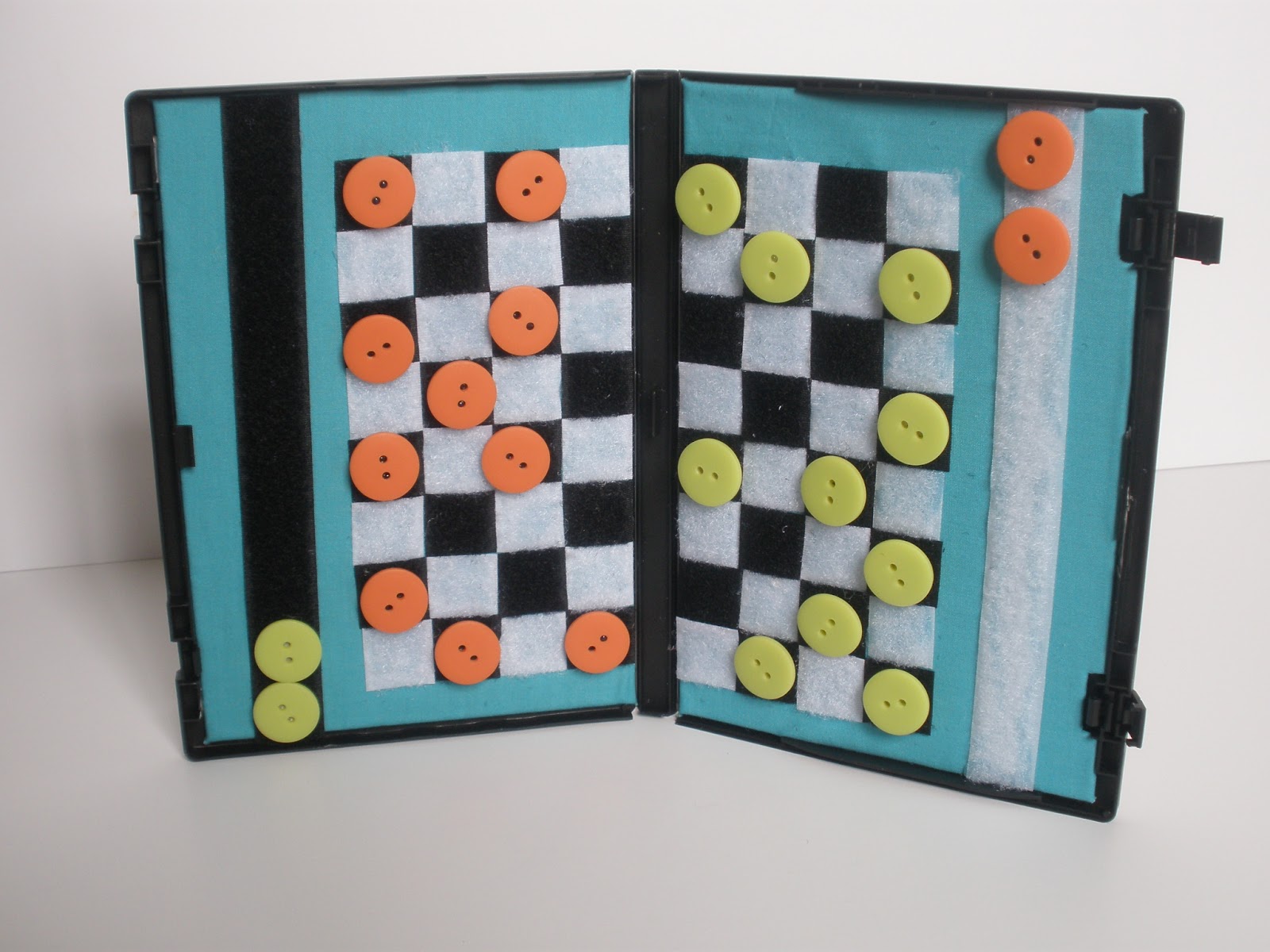 handmade by stacy vaughn travel checkers board