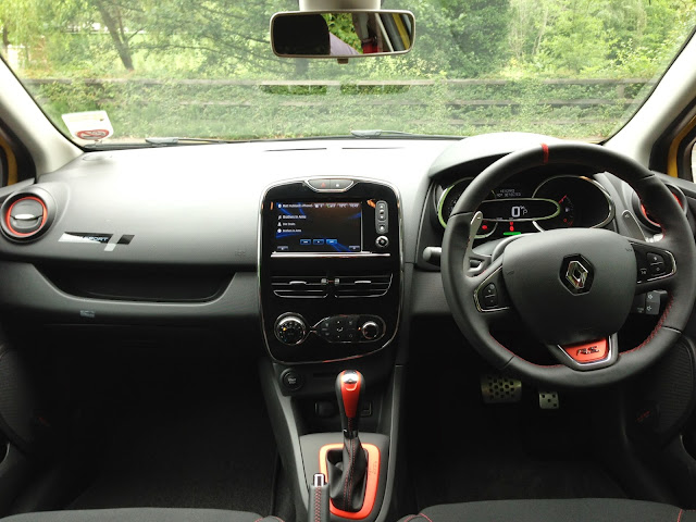 Renaultsport Clio 200 Turbo interior