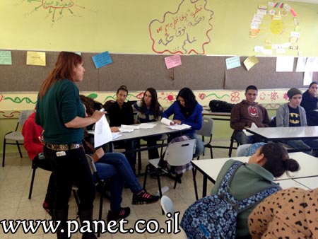 زوفة أخبار منطقة الغابة وشفاعمرو يوم تذويت الدستور في مدرسة ثانوية أورط طوبا