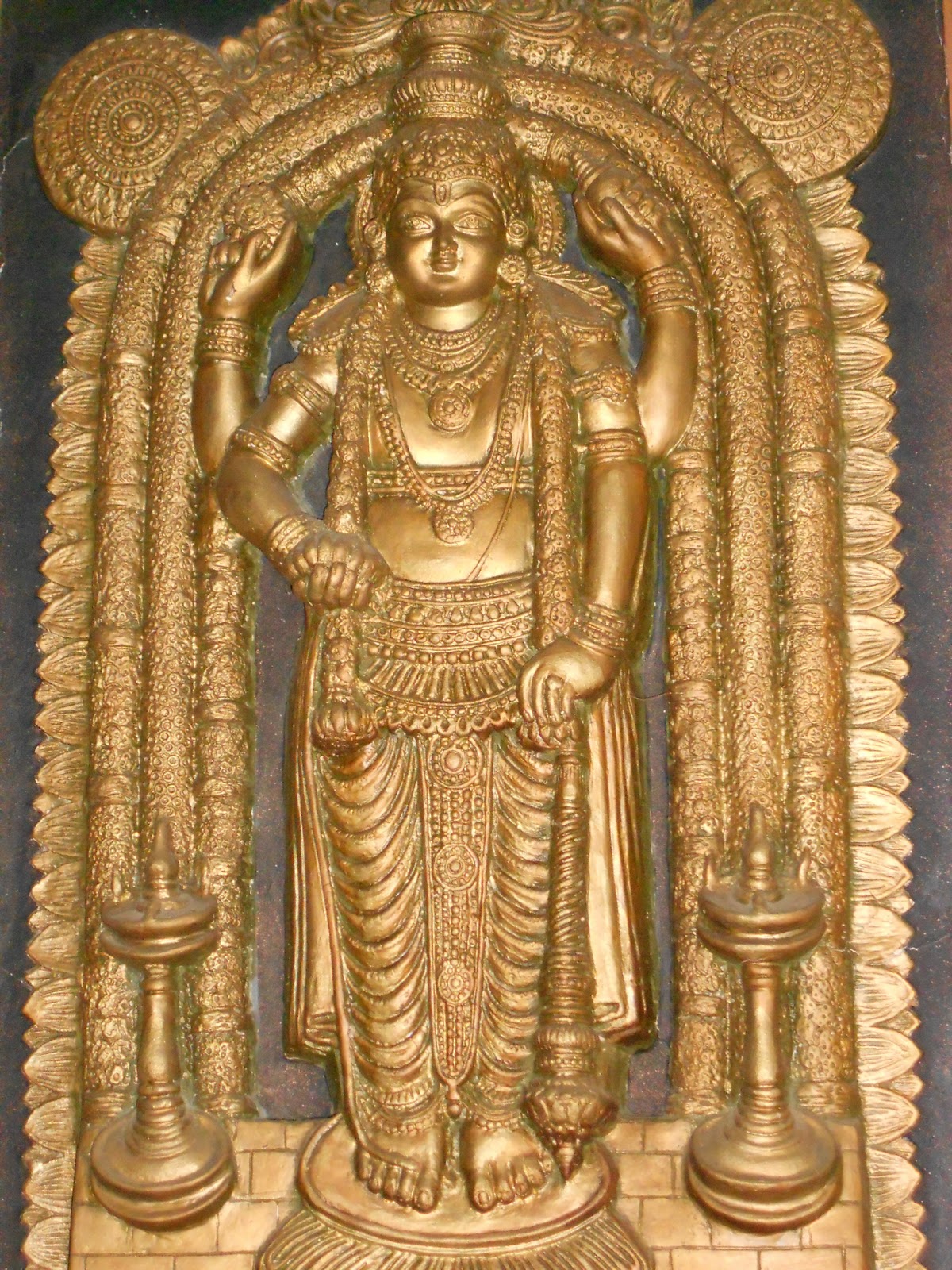 Sculpture And Paintings Guruvayurappan