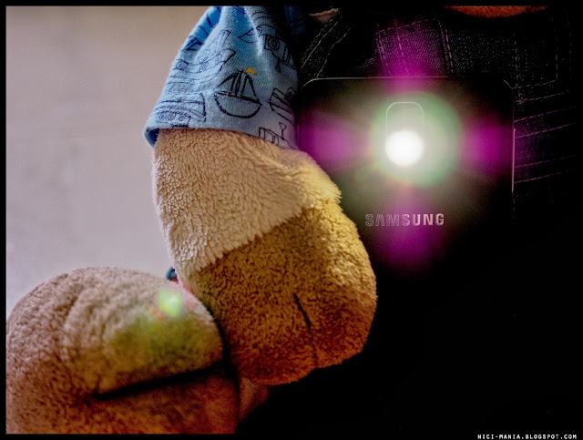 The notification bar on the Samsung Galaxy Note 3 can be expanded to