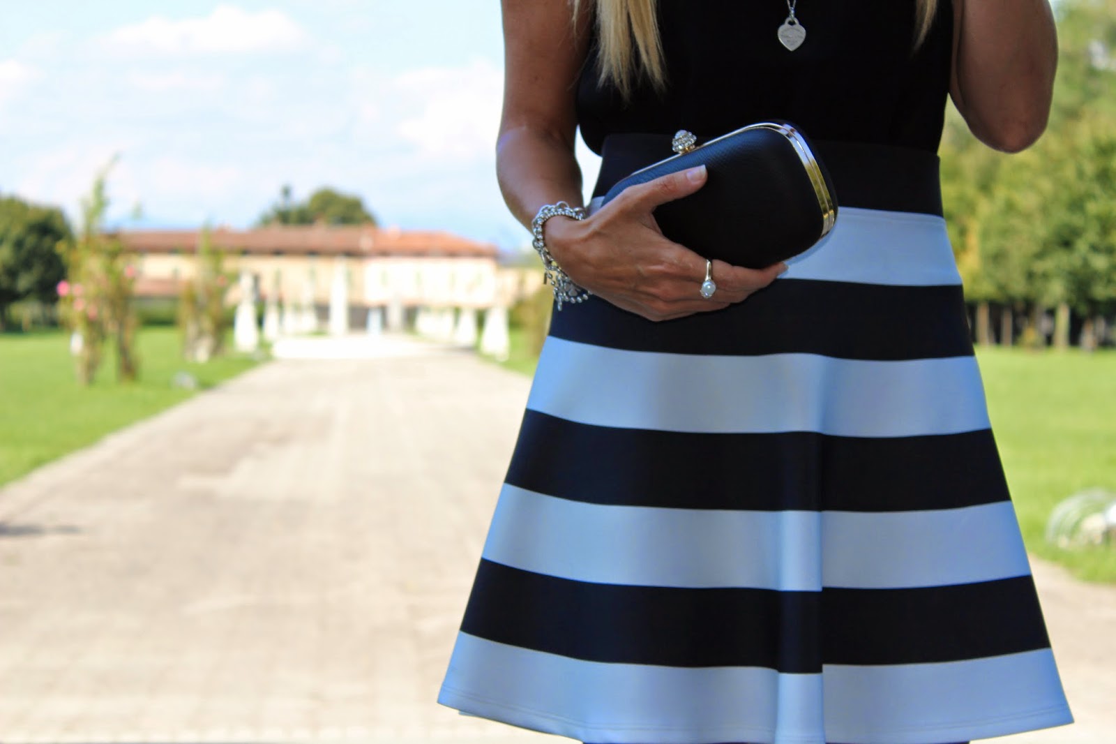 Eniwhere Fashion - Outfit black and white - Lograto