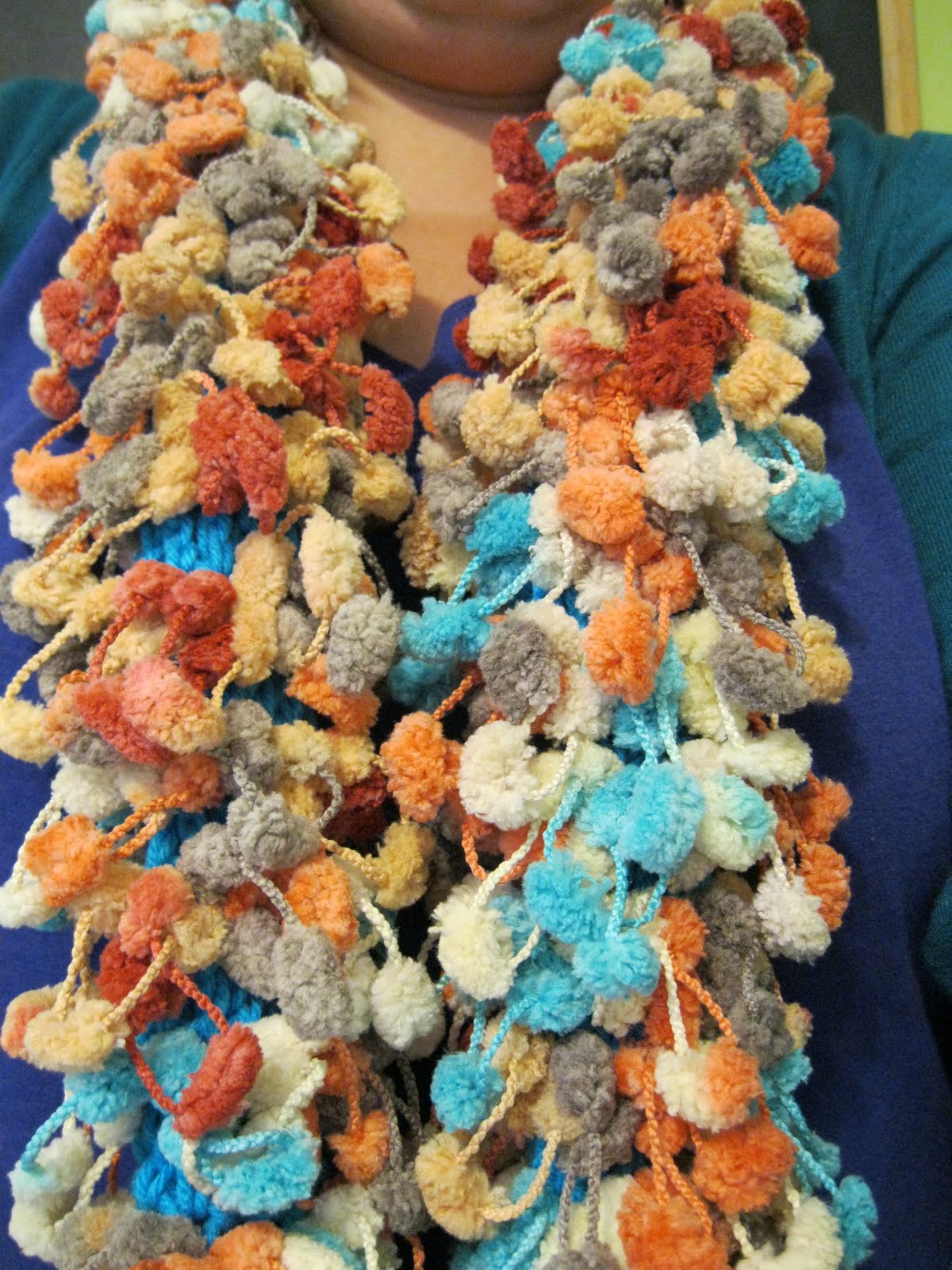 Who wants to be Martha when I can be ME?: Loopy Pom-Pom Scarf Tutorial