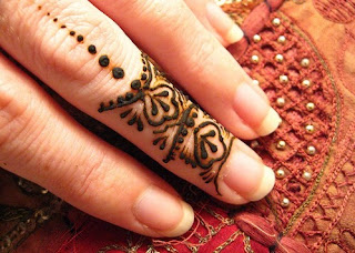 designer henna designs for fingers