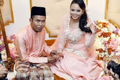 Gambar Majlis Pernikahan Shuib Sepah Dan Siti Sarah