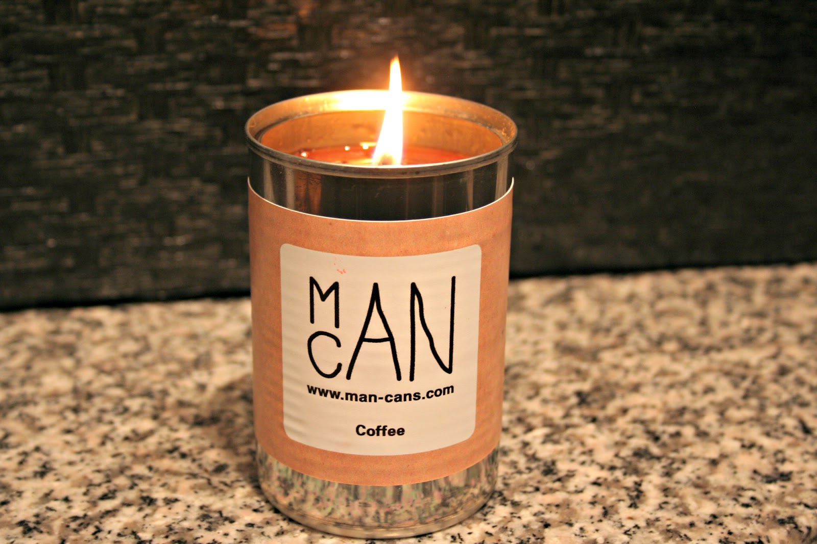 Elle Sees Beauty Blogger in Atlanta Father's Day Idea Man Cans