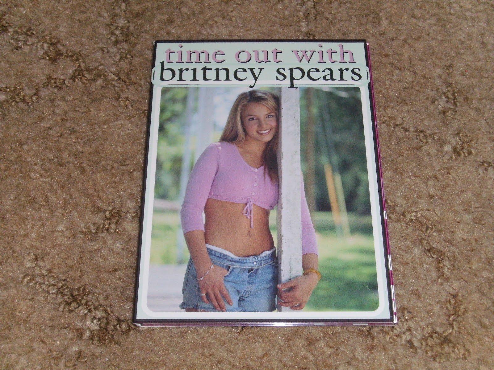 http://3.bp.blogspot.com/-b7Lo6VXTnR8/T9ZuBWyTx-I/AAAAAAAABCE/-TWbgElPvsI/s1600/Time+Out+With+Britney+Spears+(US+DVD+Edition)+1.JPG