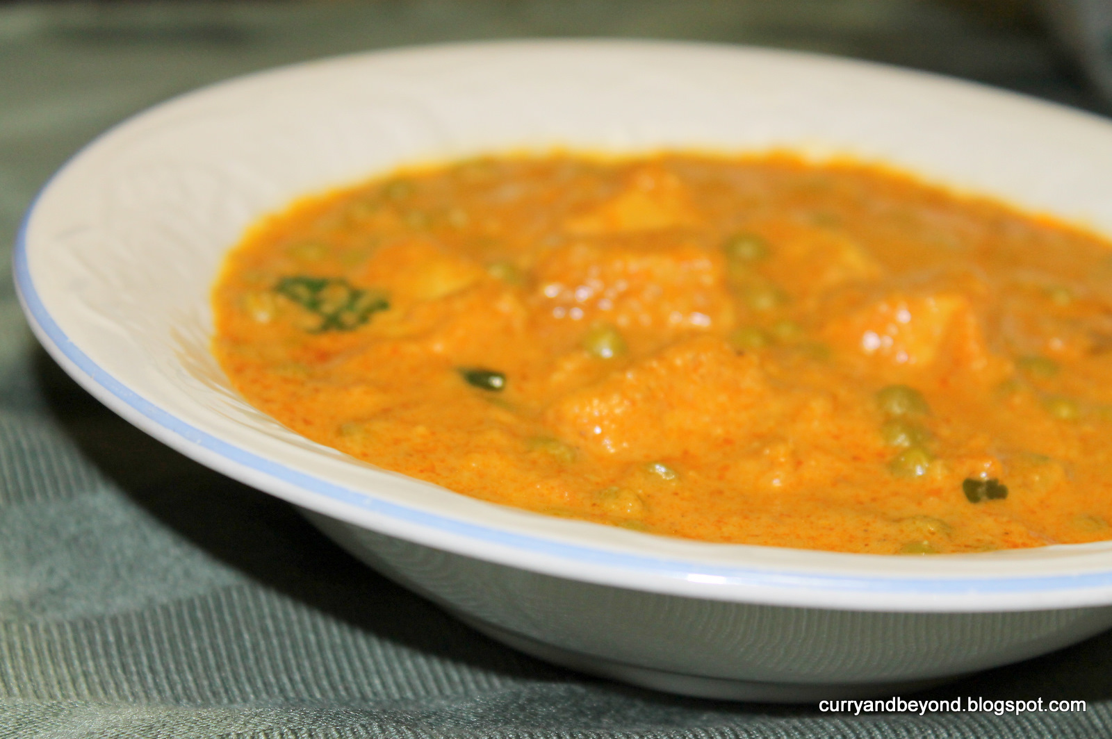 Curry And Beyond Mutter Paneer Peas and Indian Cottage Cheese with