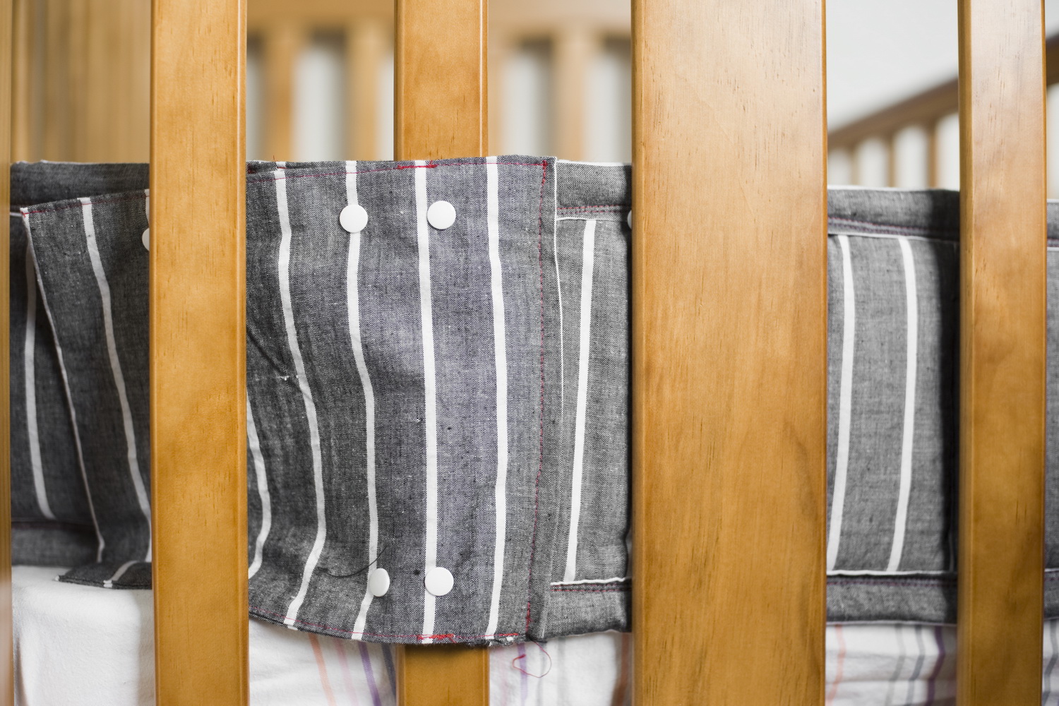 Chromatophobic Reversible Cot Bumper Tutorial