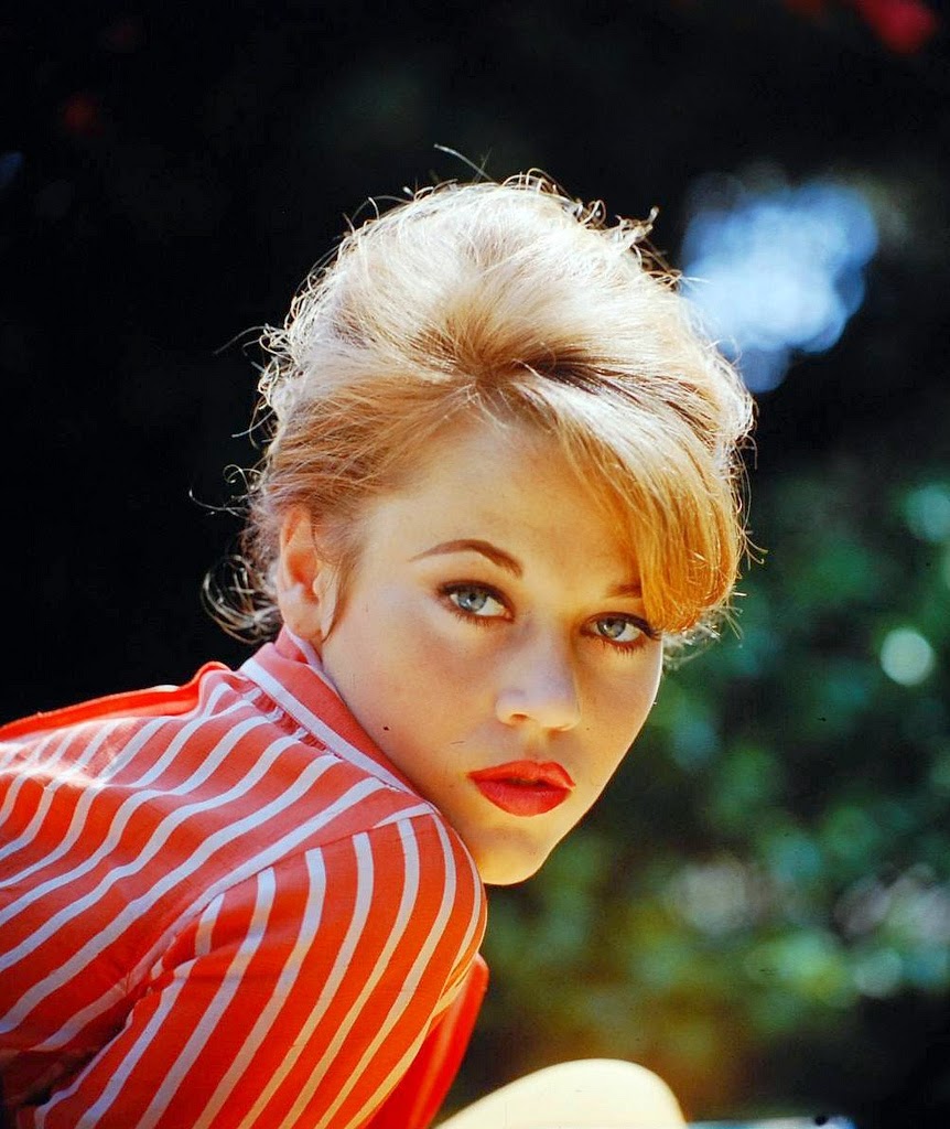 22 Beautiful Portraits of Jane Fonda in the 1960s vintage everyday