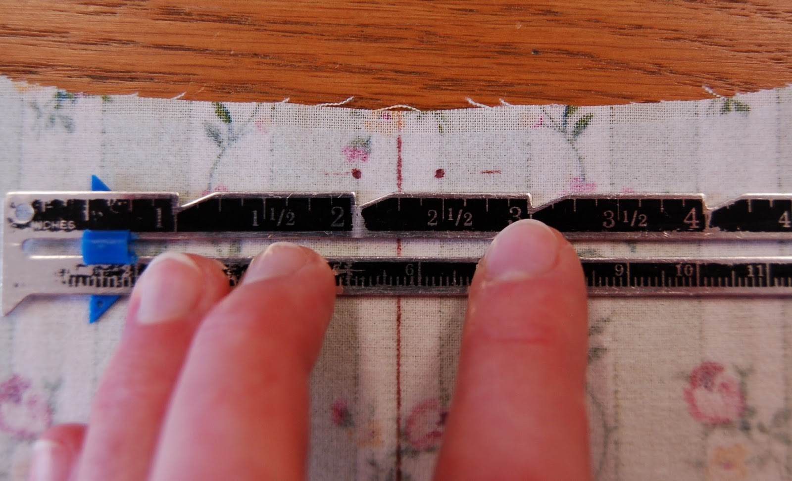 Dolly Creates • Keyhole Tutorial