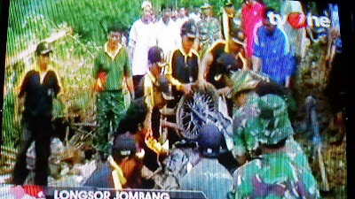 Tanah Longsor di Jombang, 10 Korban masih dicari