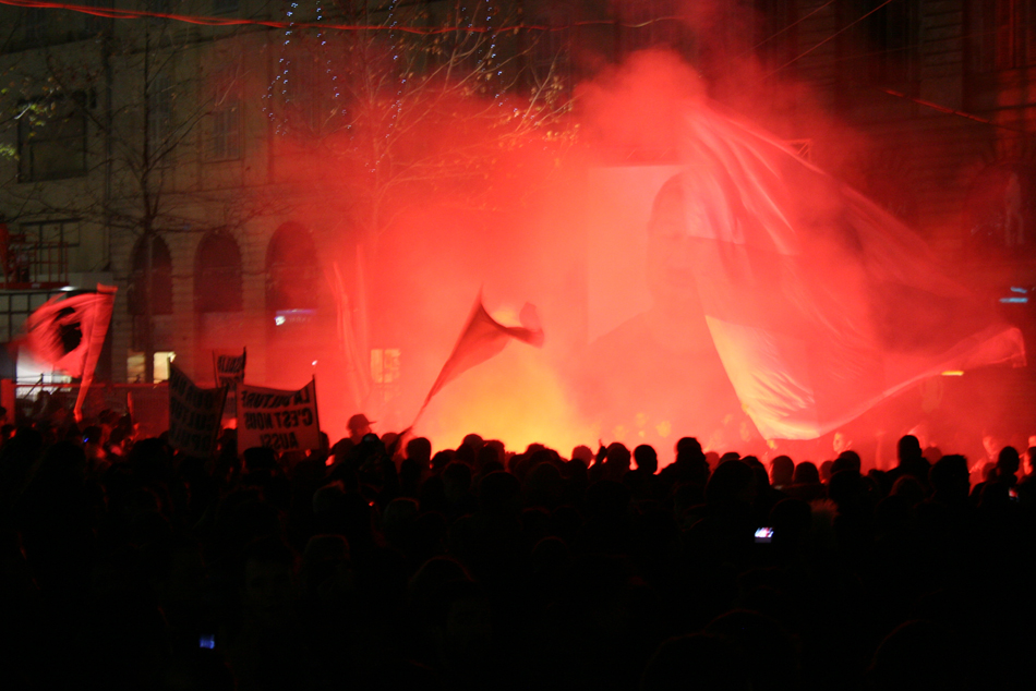 Le Mouvement en France . - Page 12 Clameur06