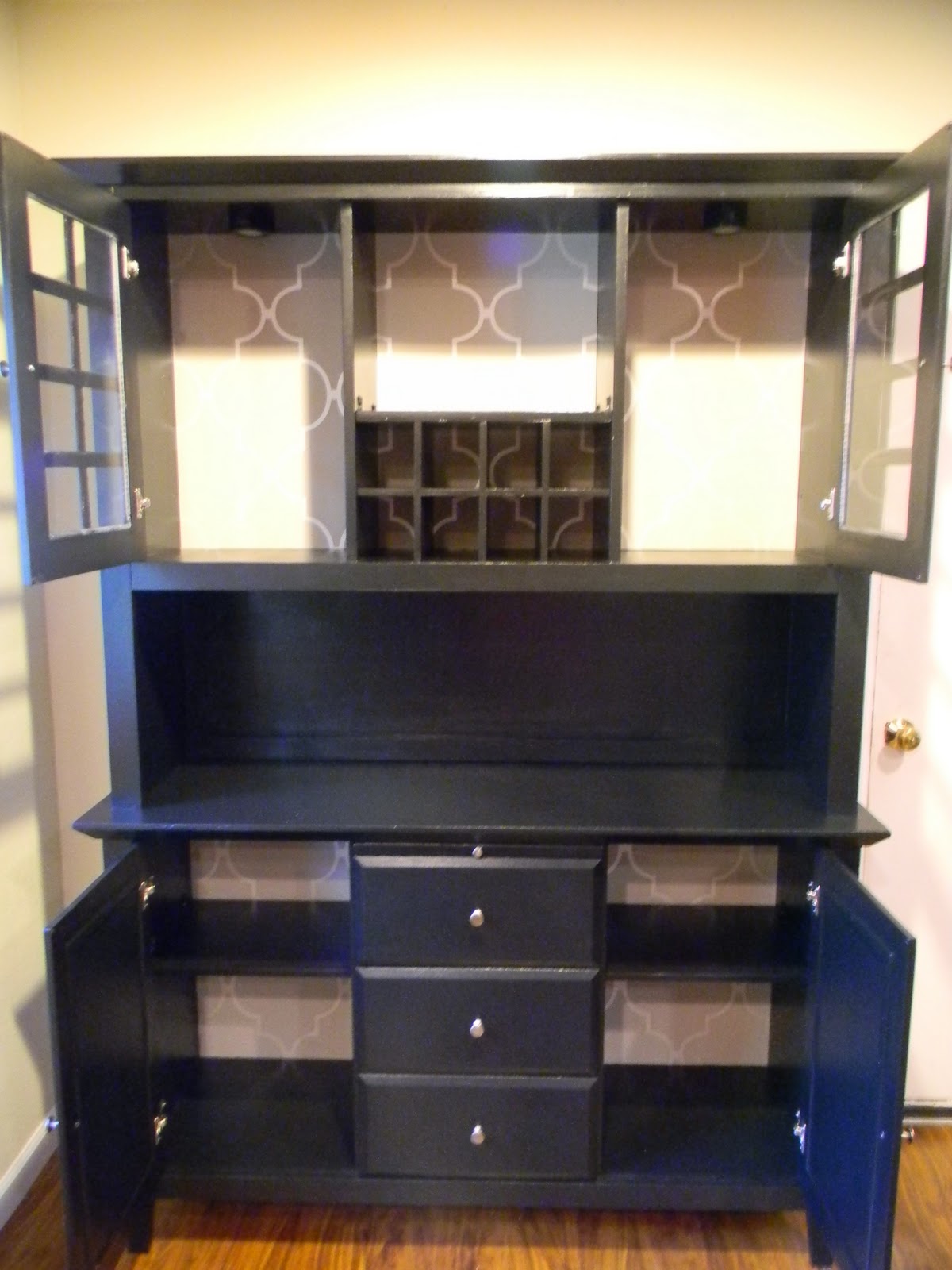 The Breakfast Hutch Schue Love