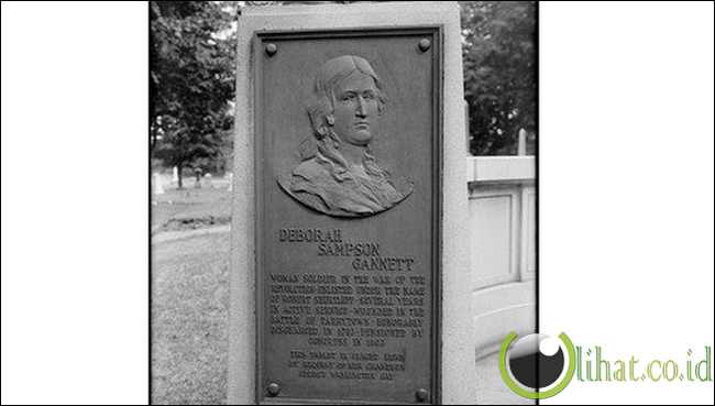 Deborah Sampson, 1760-1827 ... Ekstraksi Musket Bola Deborah Sampson, 1760-1827 ... Ekstraksi Musket Bola