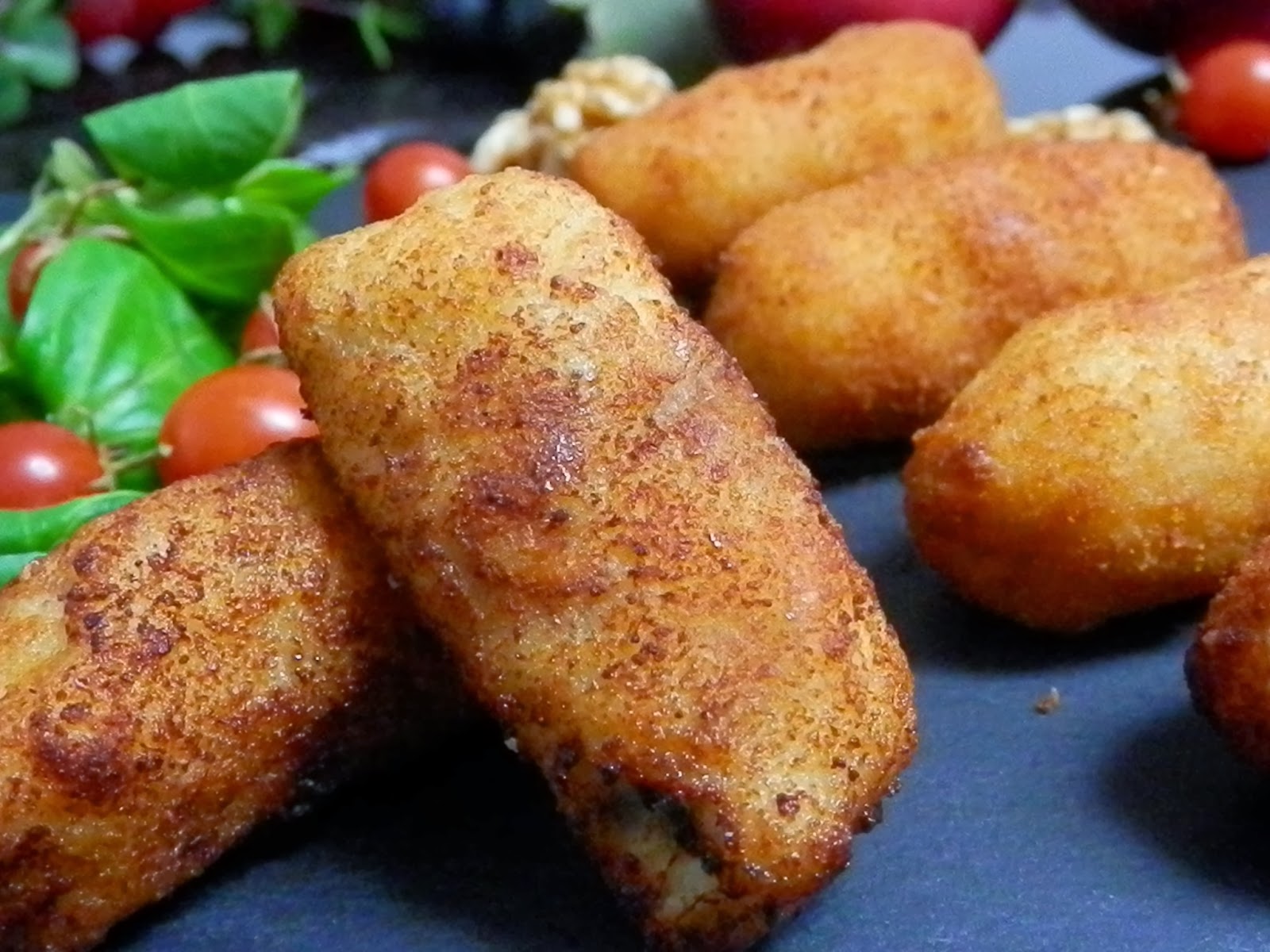 La Cocina de Puri Pastor CROQUETAS DE QUESO AZUL Y NUECES