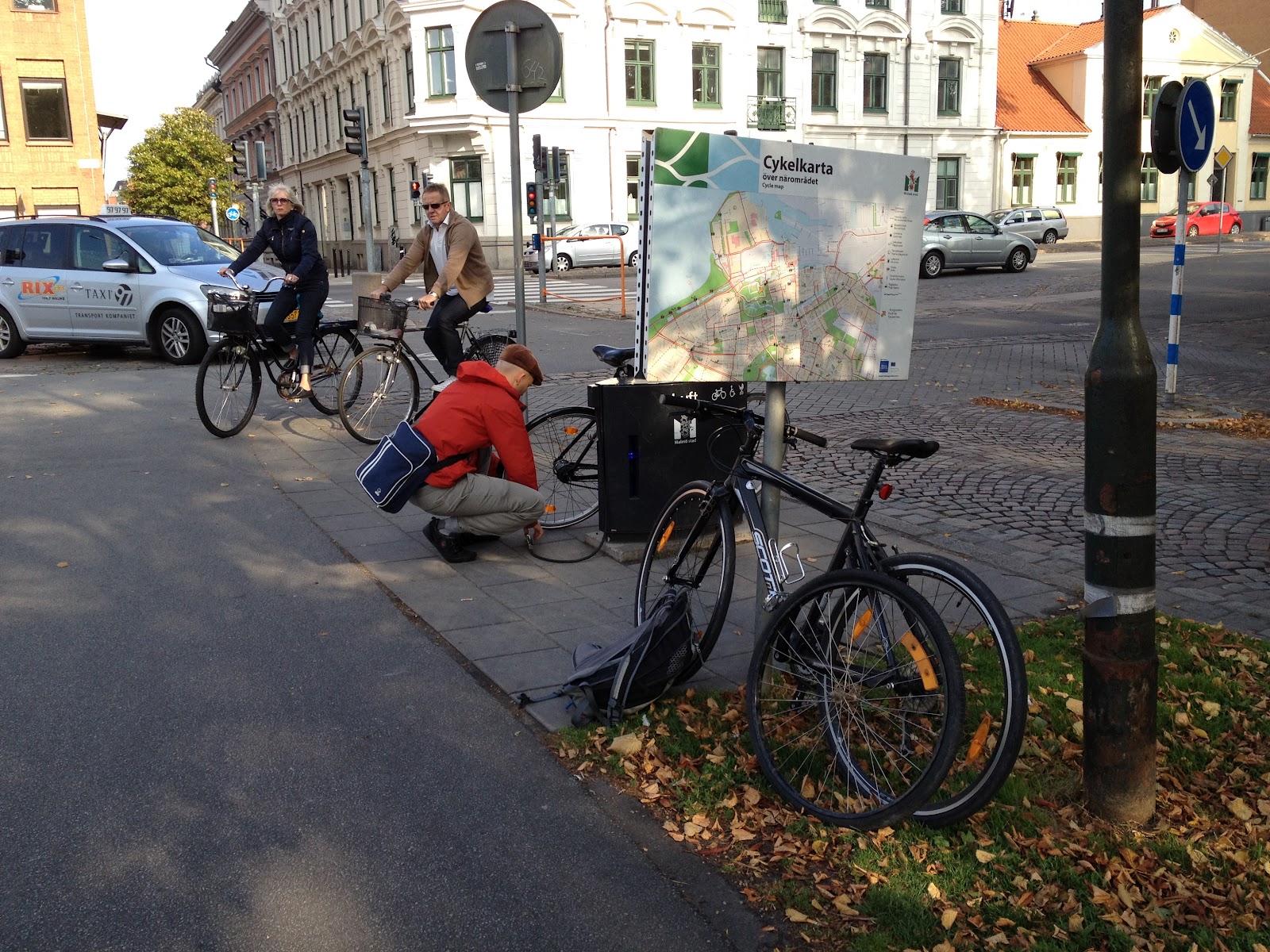 free bicycle air pump near me