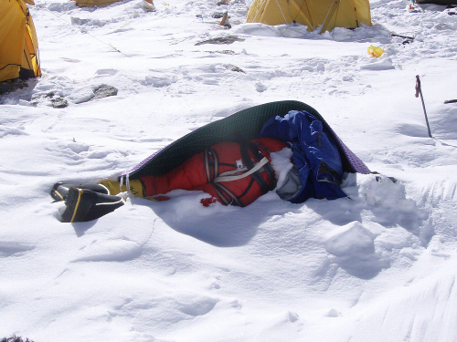 World Of Technology Dead Bodies On Mount Everest