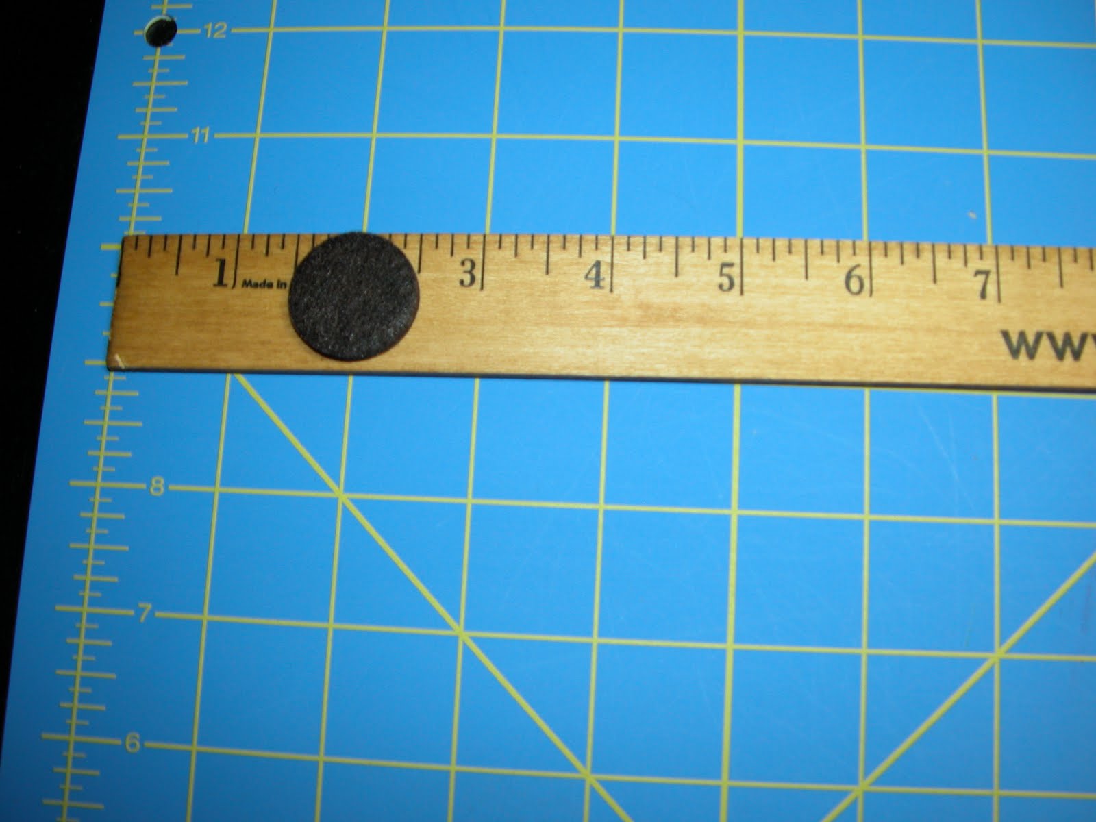 Notes from the Quilt Lab Rulers and Yardsticks aren't just for