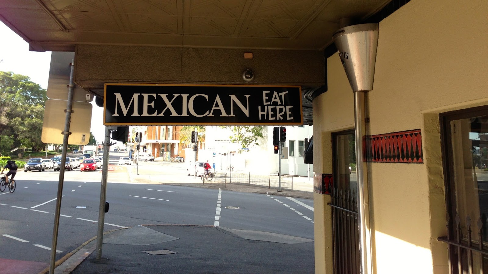FoodMeUpScotty: Cheap Eats - The Mexican Kitchen