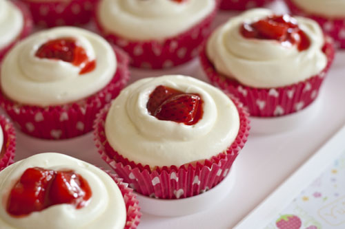 Lemon Drop Strawberry Cheesecake Cupcakes