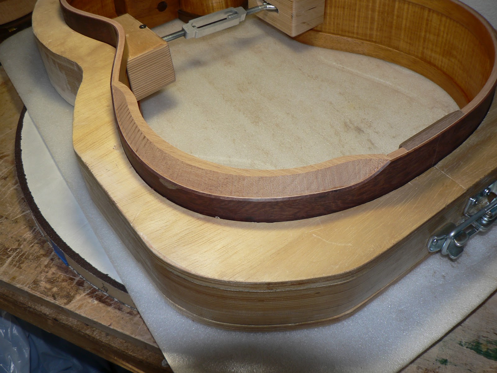 kohei fujii guitars MD Beveled armrest making