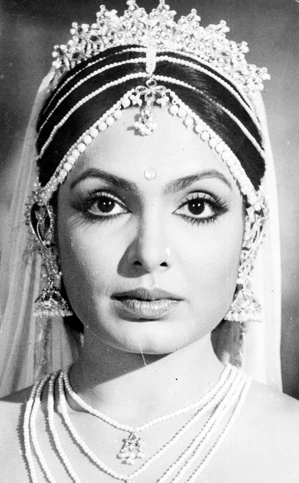 Portrait of Hindi Movie Actress Parveen Babi - 1970's or Early 80's - Old  Indian Photos