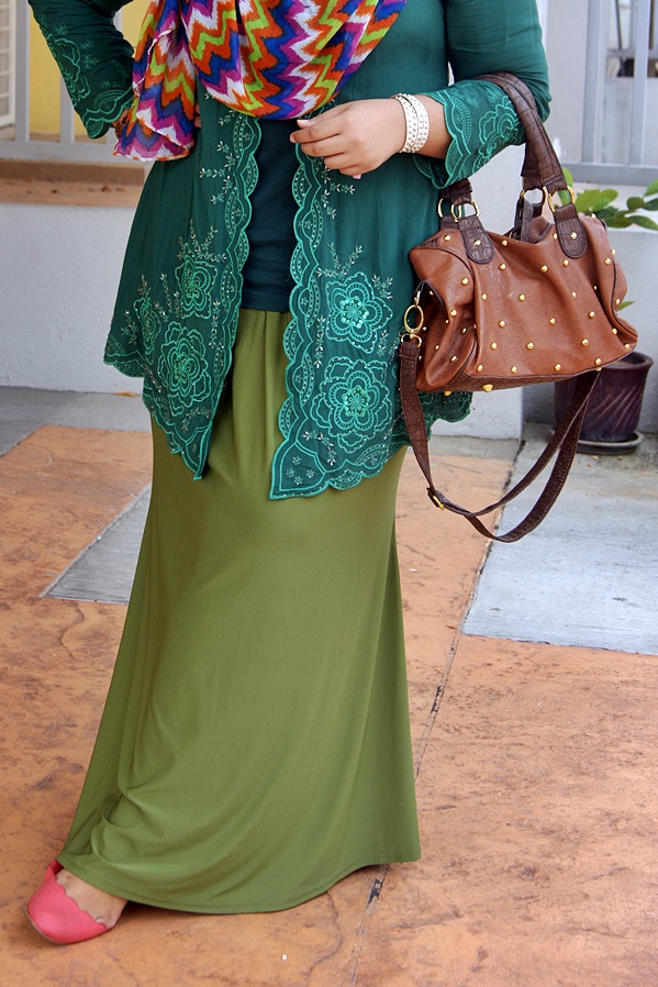 SyafiqahHashimxoxo: OOTD: Emerald Green Kebaya Labuh #EidOutfit2013