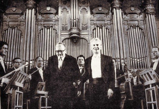 Shostakovitch junto a Karajan