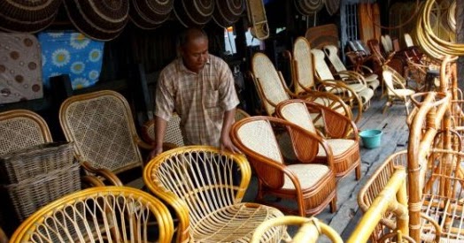 Pengertian atau definisi ekspor dan impor menurut para ahli