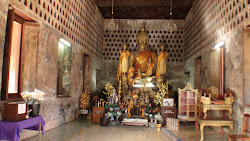 Sisaket, le temple aux 10 000 Bouddhas