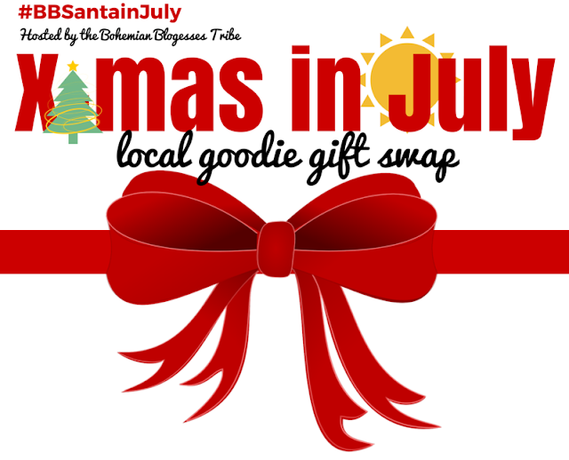 Join the fun in a X-mas in July local goodie box swap! #bbsantainjuly