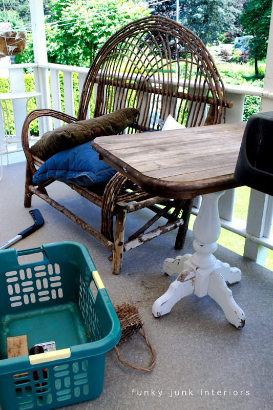 A pallet perfect little hideaway for a writer - Funky Junk