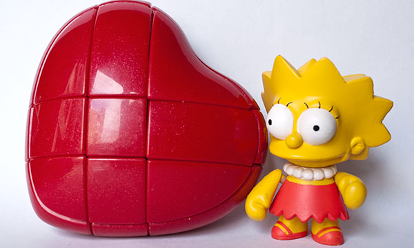 rubik 3x3x3 corazón heart lisa simpson