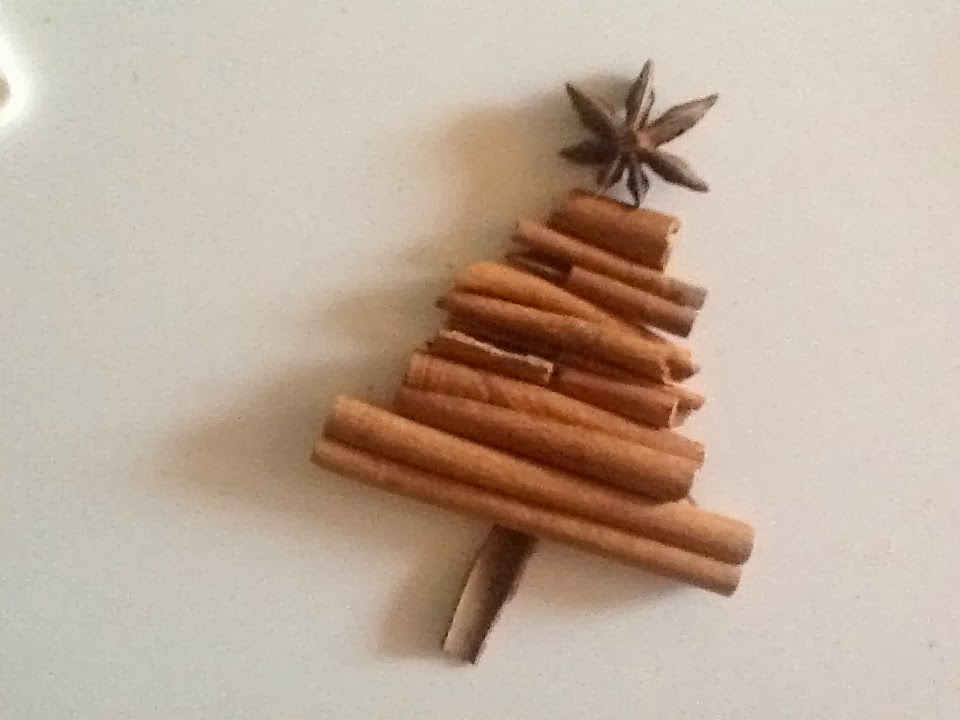 A Whimsical Cottage: Cinnamon Stick Ornament
