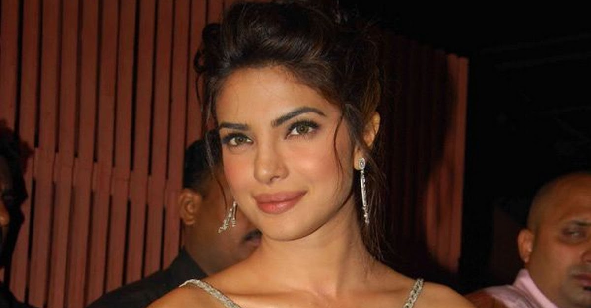 priyanka chopra agneepath photos priyanka chopra at agneepath success bash 2 pics priyanka chopra agneepath photos priyanka chopra at agneepath success bash 2 pics