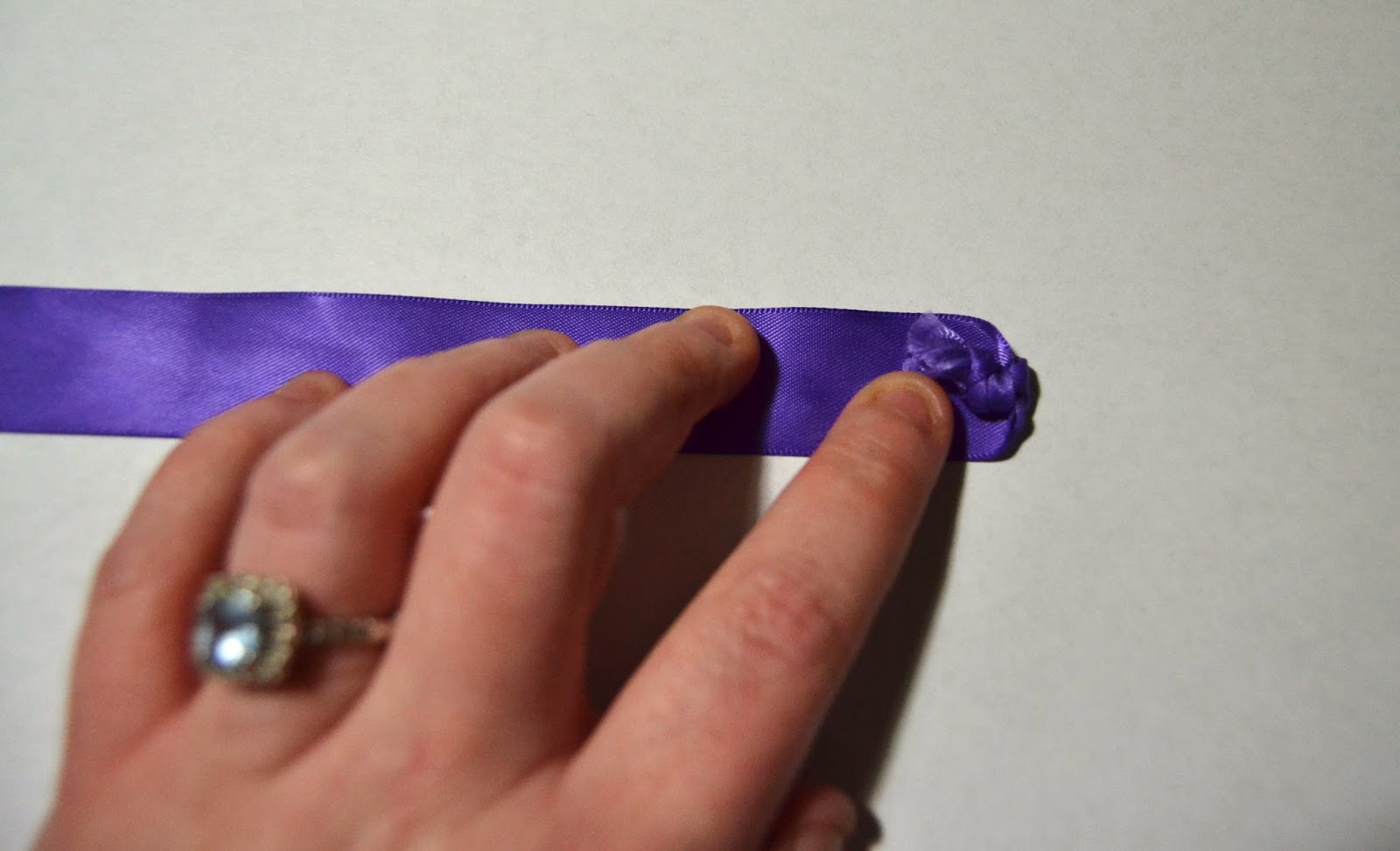 The Gangstress Ladies' Tutorials Hot Glue Ribbon Rosette Tutorial