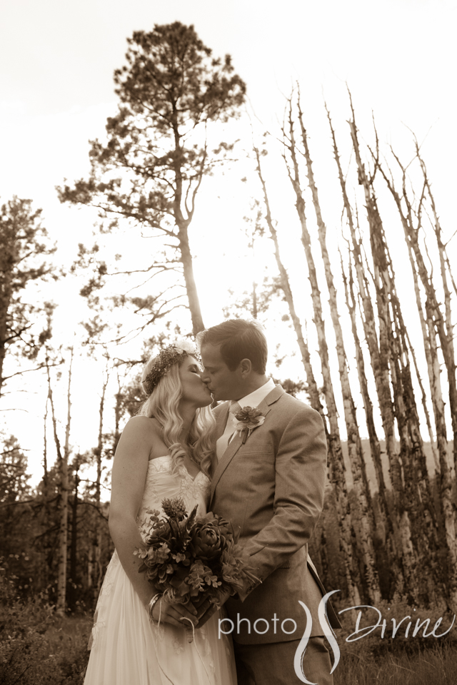 Photo Divine Aaron and Brittany's Beautiful Bohemian Wedding