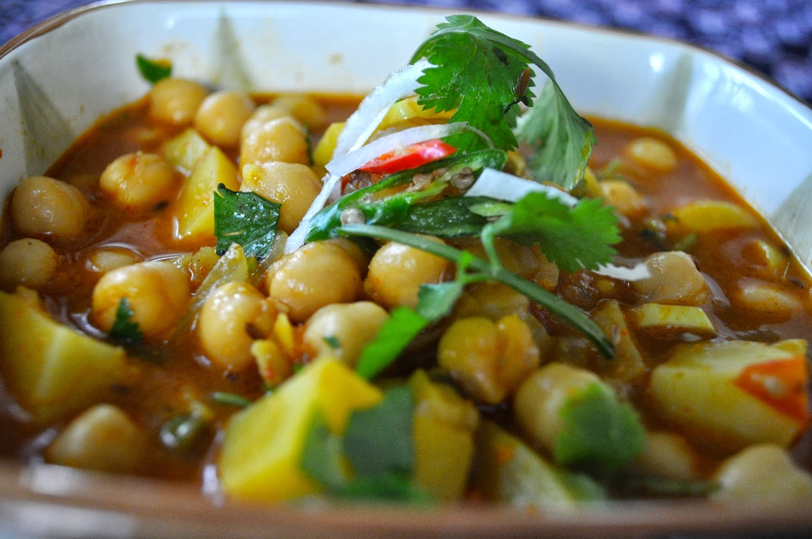 Cooking with Meena Quick Channa Masala from a Can (Canned Garbanzo