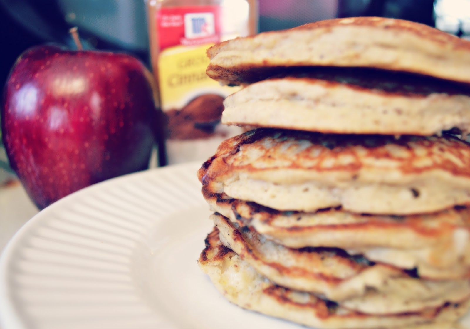 SykesterMom {Cinnamon Applesauce GF Pancakes}