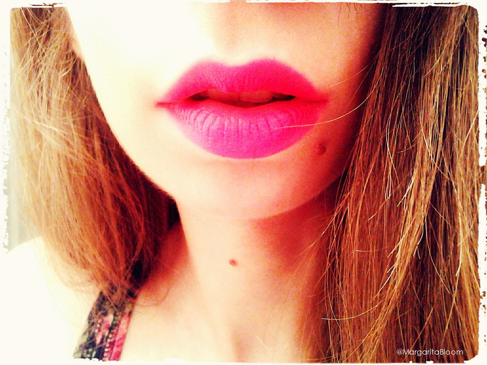 Beauties, Kiss Her Lips @iMGSRC.RU