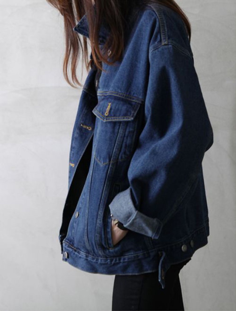 Oversized denim jacket, tomboy style Oversized denim jacket, tomboy style