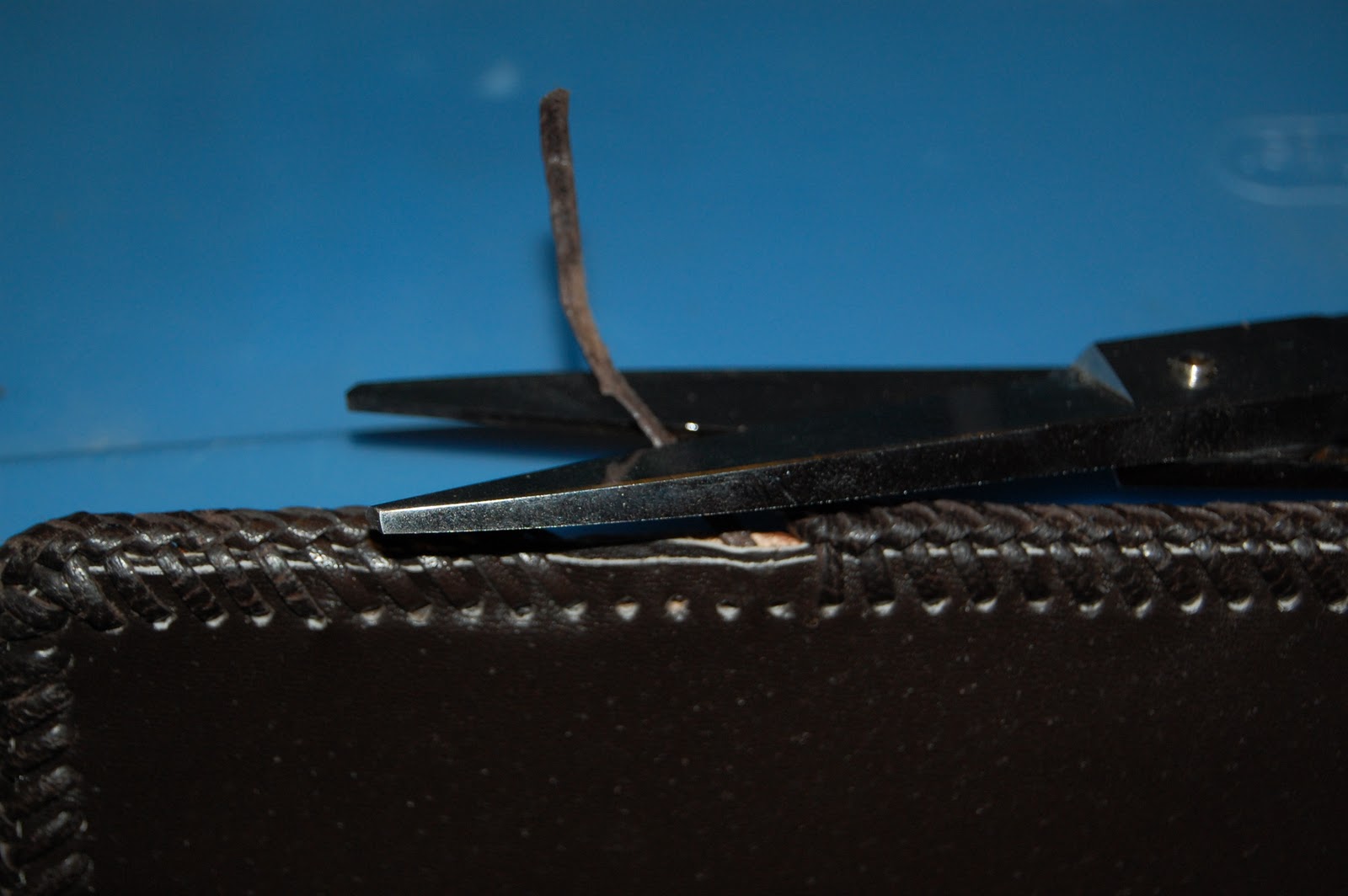 Nate Dawg's Leather Craft Stitching Project Part Two Double Loop Stitch