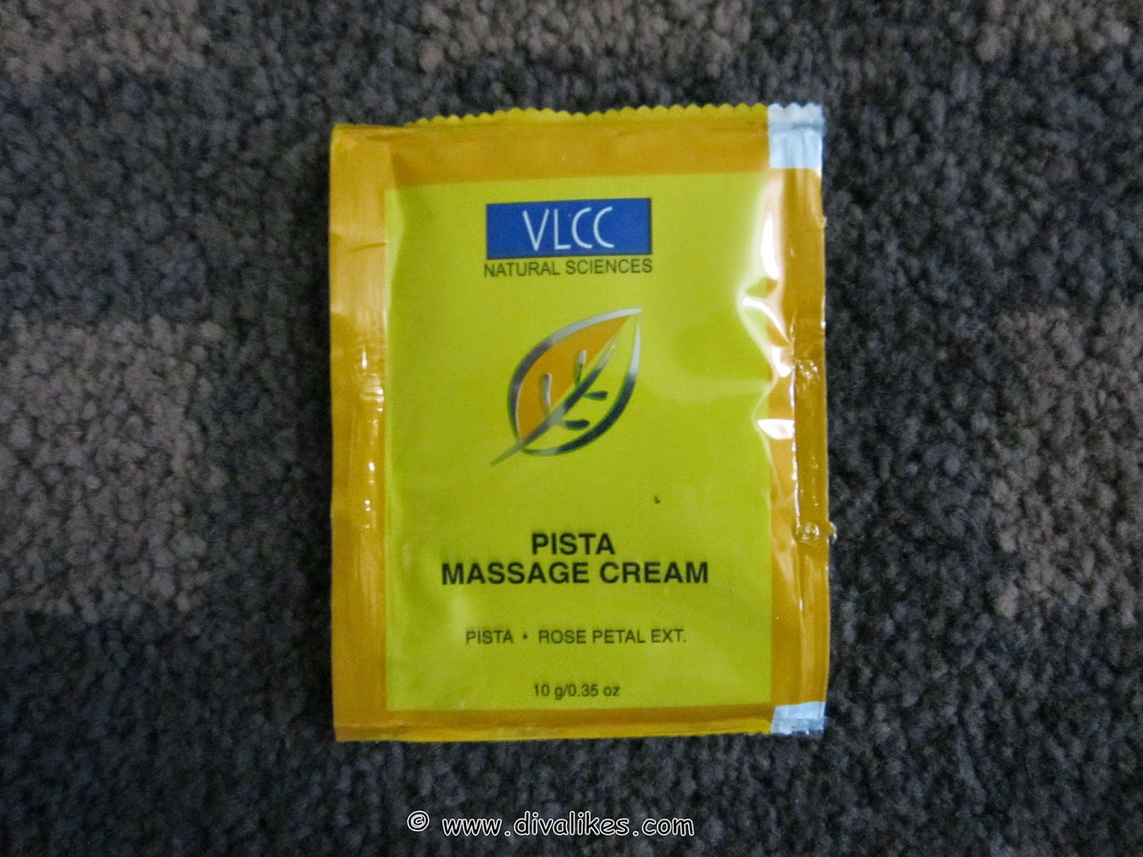 VLCC Professional Salon Series AntiTan Facial Kit Review Diva Likes