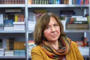 スベトラーナ・アレクシエービッチ女史（６７）: 反骨Non-Fiction 作家 (ウクライナ生まれ) がノーベル文学賞 (2015年) を受賞！